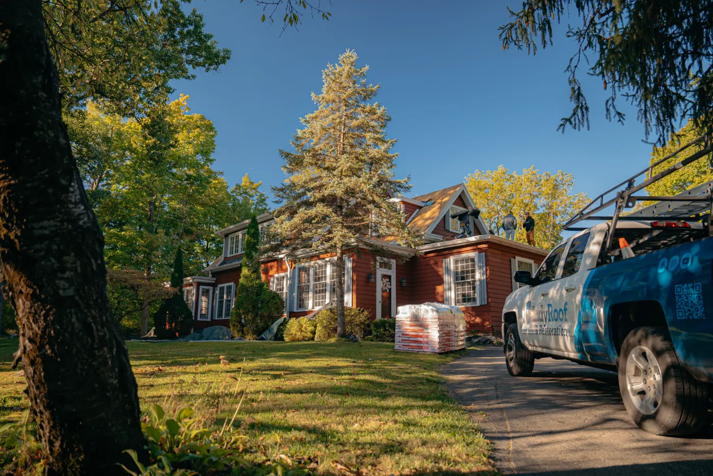 Manufacturer-certified roof installation in Monon